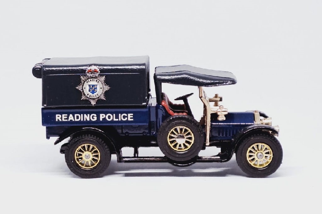 AC162; Reading Borough Police; 1918 Crossley Lorry